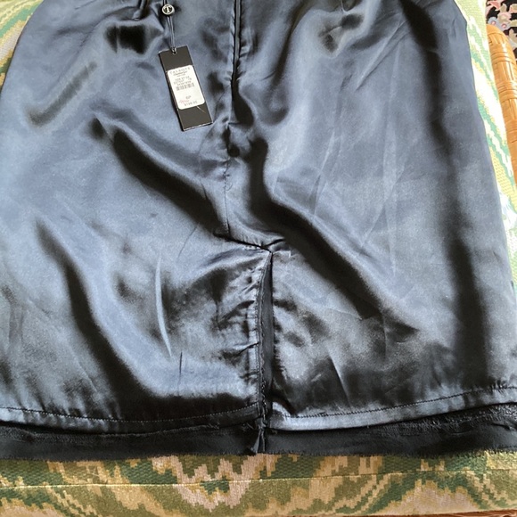 Talbot’s Silk Sequence Skirt. - Picture 10 of 11